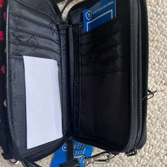Vera Bradley RFID All in One Crossbody - Picture 4 of 5